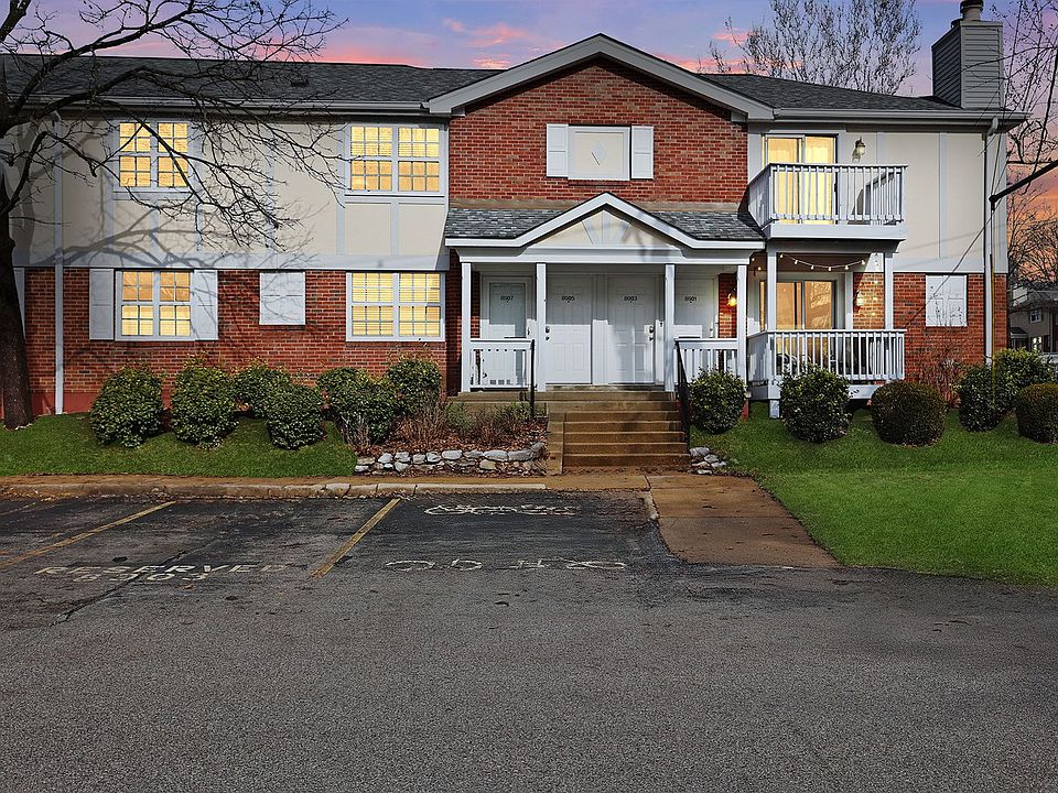 1st image of 8907 N Swan Cir