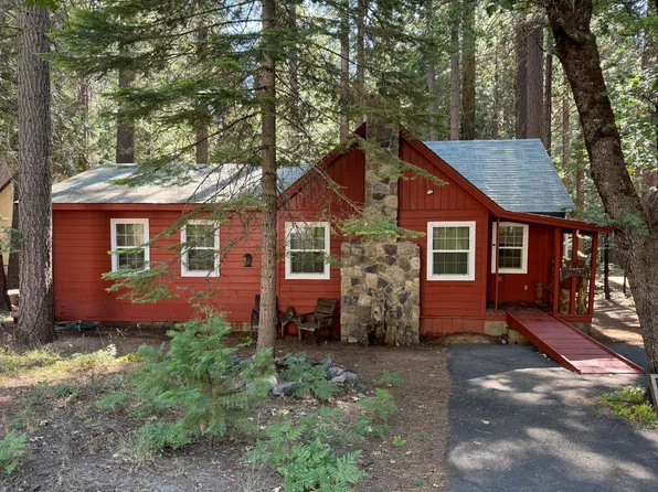 22133 Sarah Cir, Long Barn, CA 95335