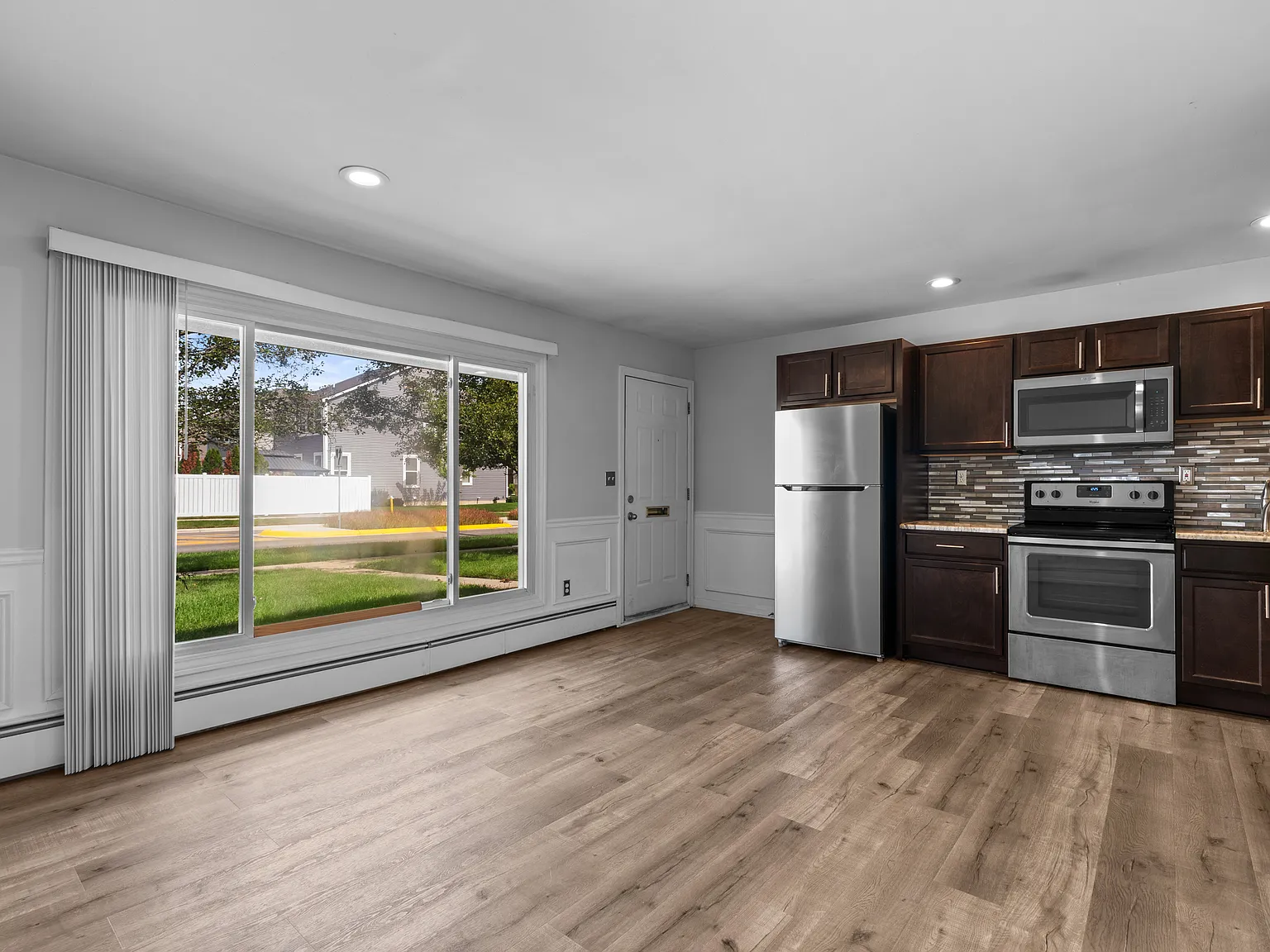 1 bed, 600 sqft, $1,300 — Photo 4