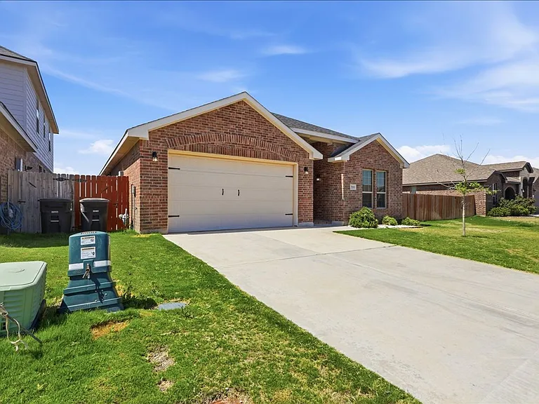 7100 Thomas Paine Rd — Photo 2