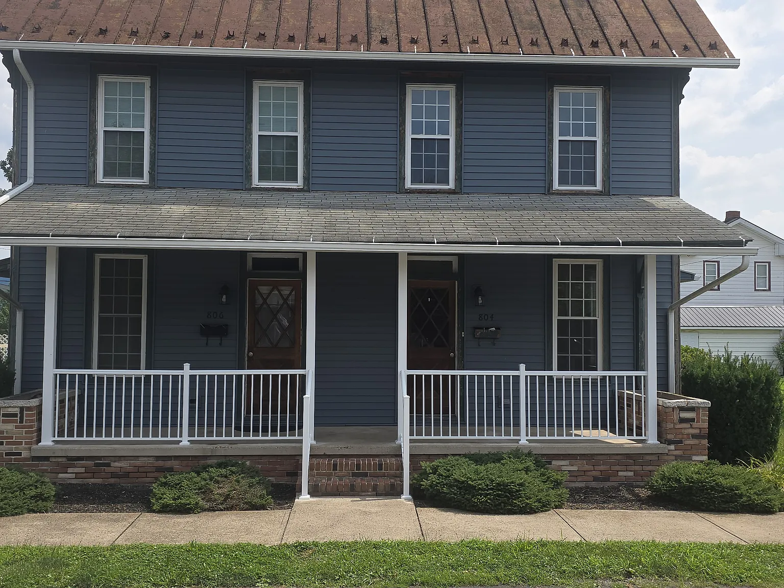 2 bed, 1.5 bath, 960 sqft, $950 — Photo 1