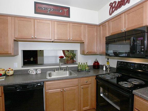 2nd image of 1623 Parkridge Cir #1619-159