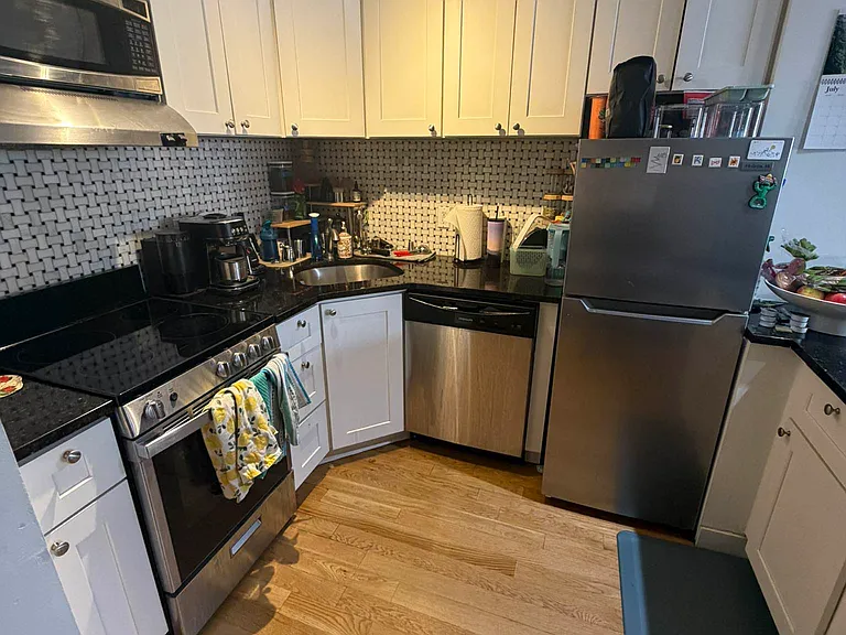 19 Clinton St #203 — Photo 16