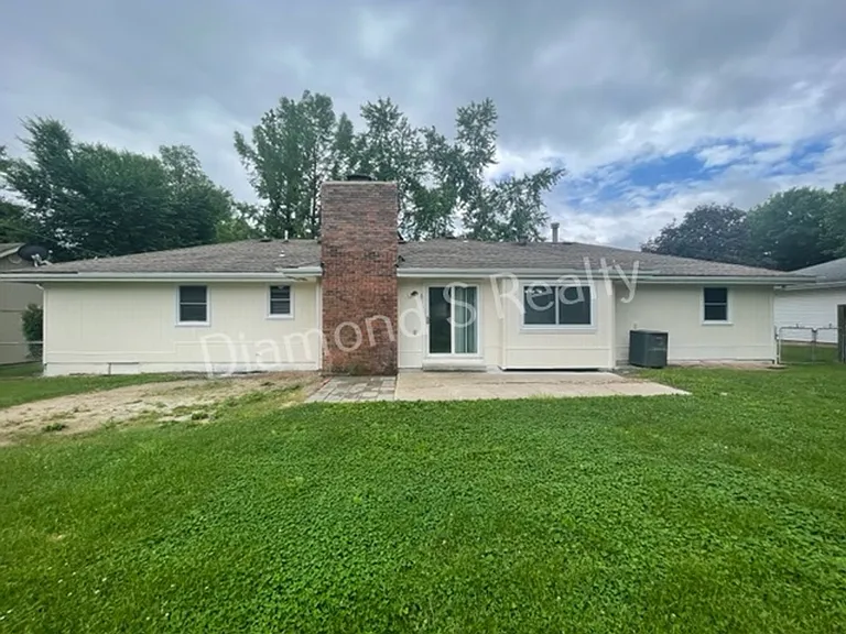 2749 W Buena Vista St — Photo 19