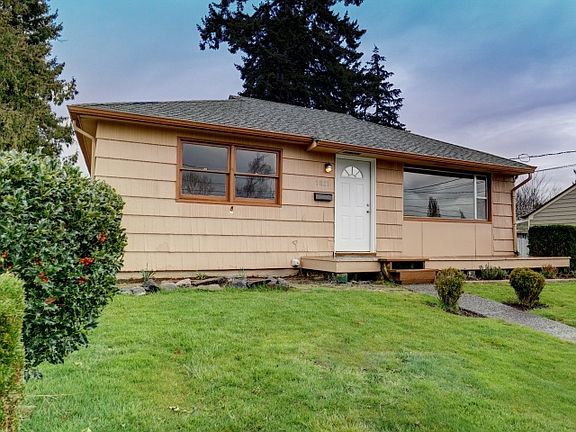 2nd image of 5821 S Alaska St