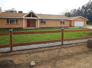 4941 E Mount Whitney Ave, Laton, CA 93242