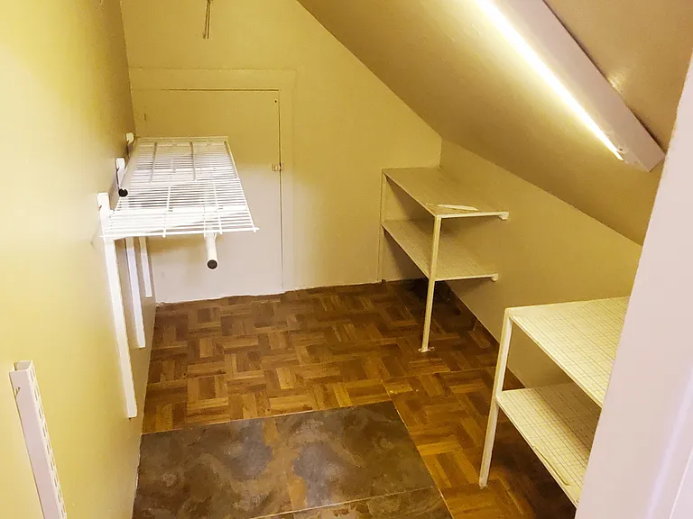 137 Adams St #3 — Photo 9