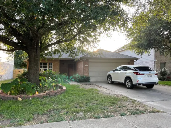 9311 Parkmore Dr, Houston, TX 77095