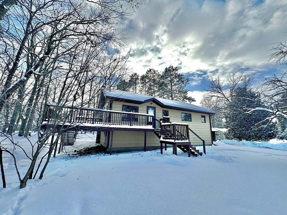 1st image of 209 Lakeshore Dr W