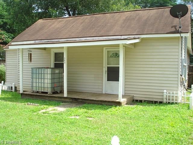 1st image of 304 Charles St