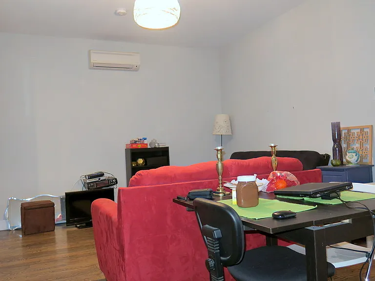112 Manhattan Ave #3R — Photo 17