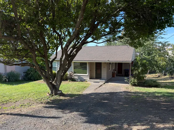 2307 E 16th St, The Dalles, OR 97058