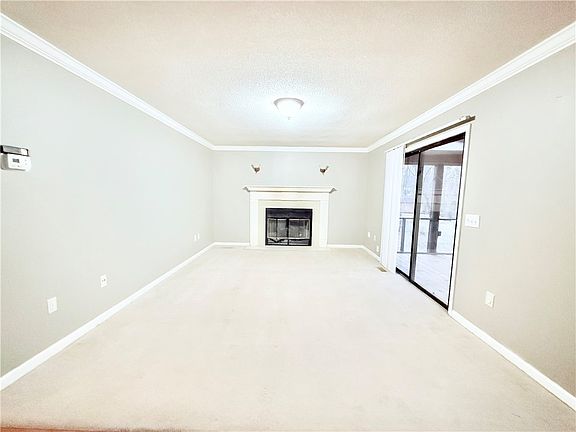 3rd image of 108 Shaftsbury Rd