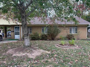 1351 Donaghey Ave, Conway, AR 72034