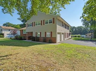 124 Marmora Rd, Parsippany, NJ 07054