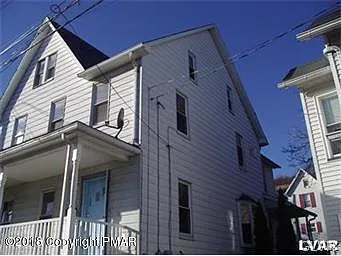 645 William St photo 1