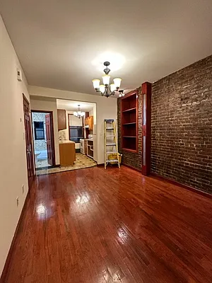 Rented by Batra Group Inc | media 1