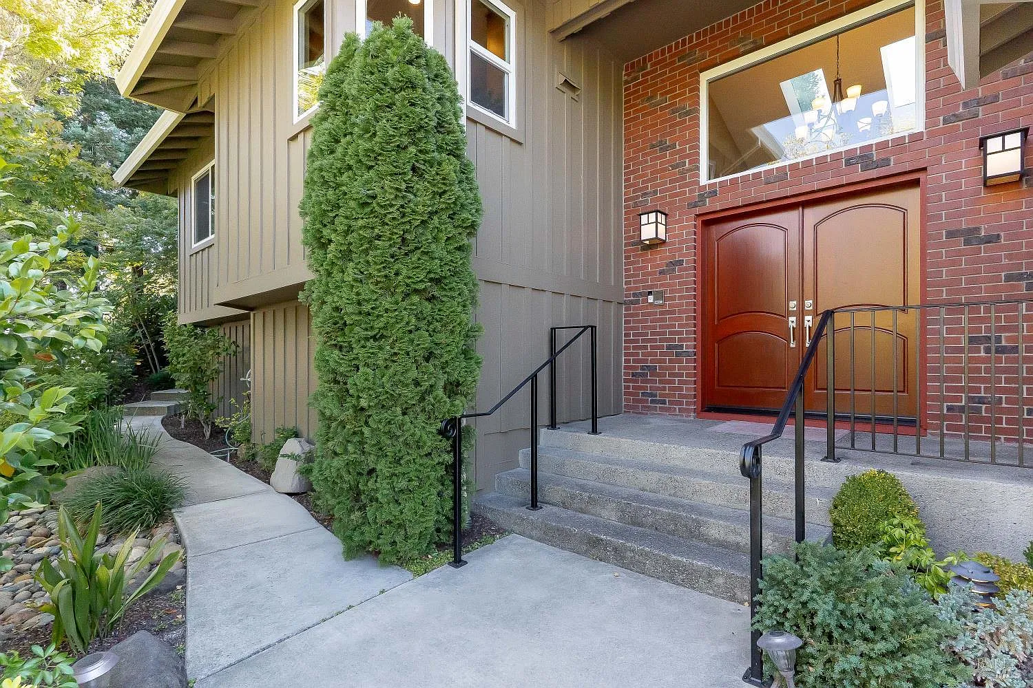 2851 Pinewood Drive - 3bd/3ba, 2,700 sqft - in Napa, CA