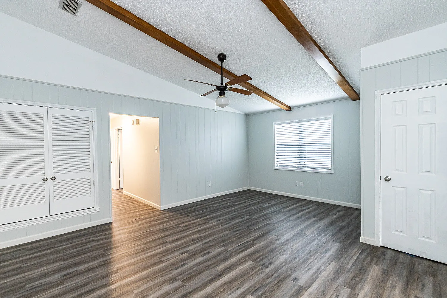 2 bed, 2.0 bath, 1060 sqft, $1,075 — Photo 3