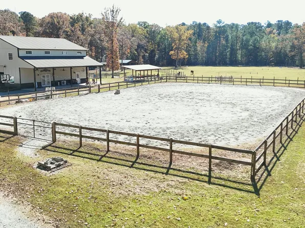 1230 Arnolds Woods Rd, Chapel Hill, NC 27516