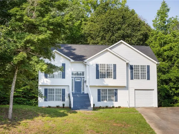 45 Lee Road 2072, Valley, AL 36854