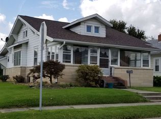 401 NW 1st St, Washington, IN