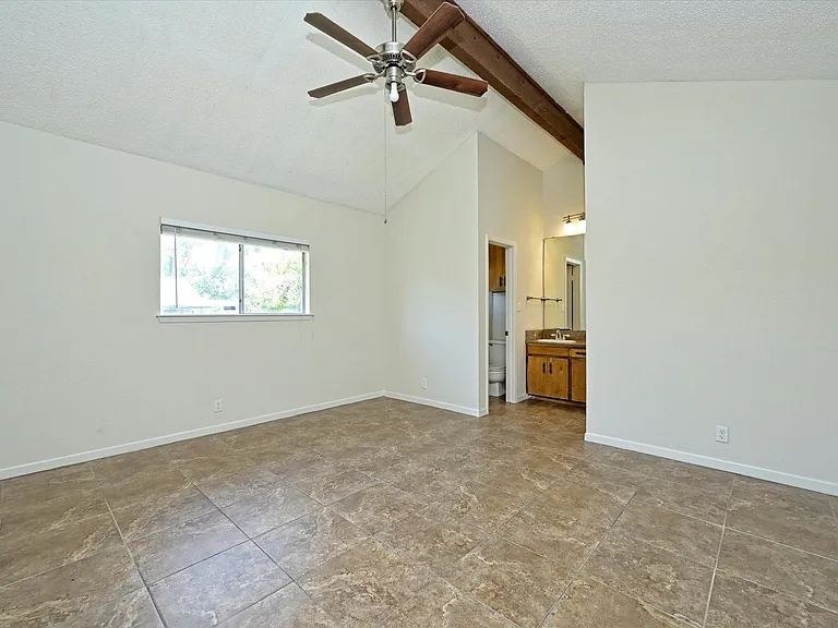 6509 Skycrest Dr — Photo 15