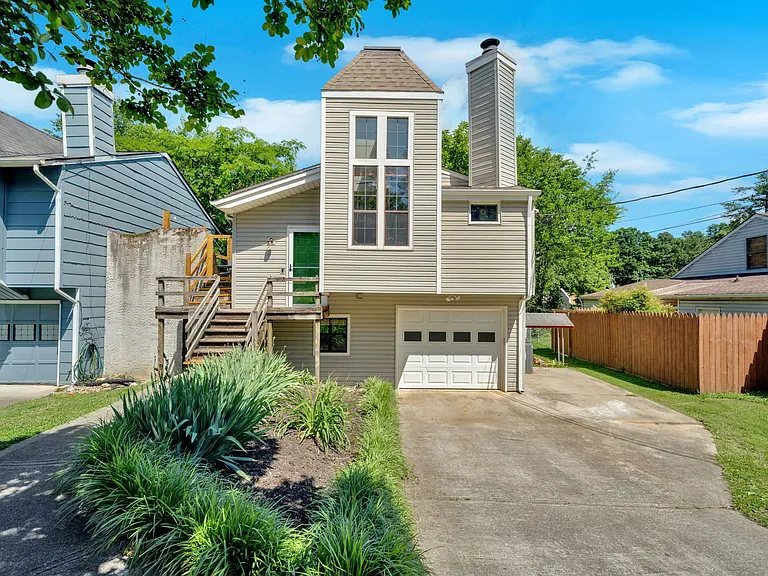 7645 Chatham Cir — Photo 29