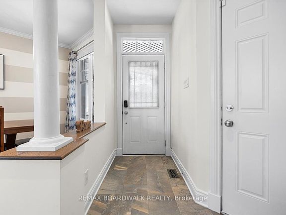 4th image of 330 Bobolink Rdg