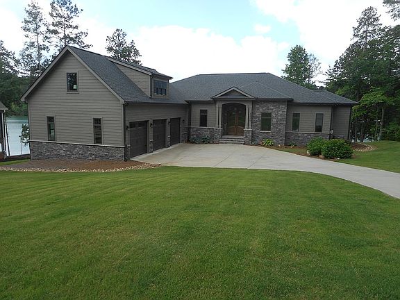 Located on a quiet Cul de Sa