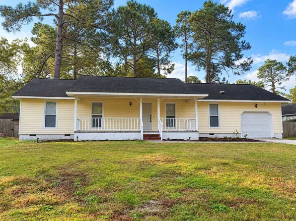 7015 Salinas Ct, Fayetteville, NC 28314