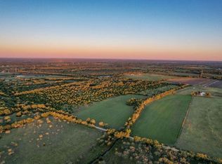 W Rainer Ln, West, TX 76691