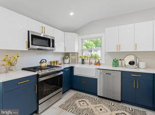 25 E Oak Ave, Lawnside, NJ 08045