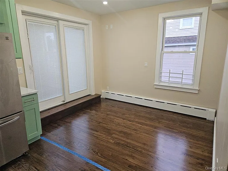 94 Briggs Ave — Photo 4