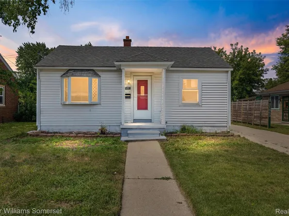 21589 Curie Ave, Warren, MI 48091