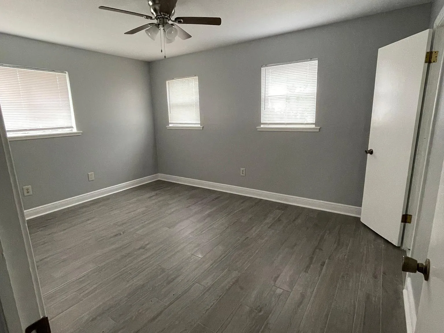 3805 Tartan Dr — Photo 3