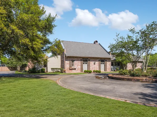 101 Winged Foot Dr, Broussard, LA 70518