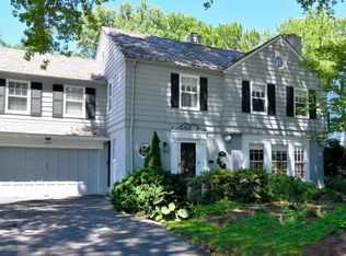 1531 Kew Rd, Cleveland Heights, OH 44118