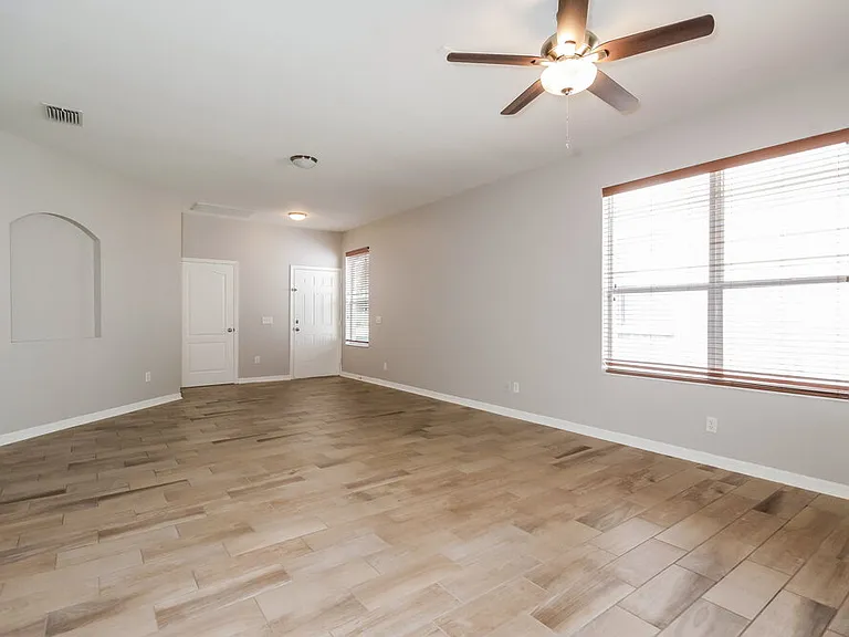 910 Larwood Pine Dr — Photo 5