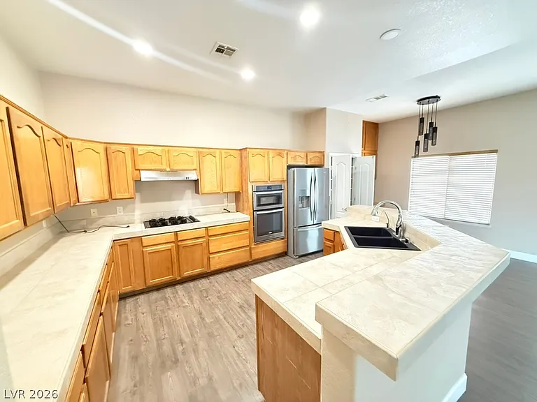 275 Macsnap Ave — Photo 4