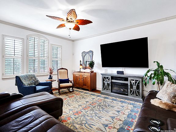 4th image of 5834 Waterford Oaks