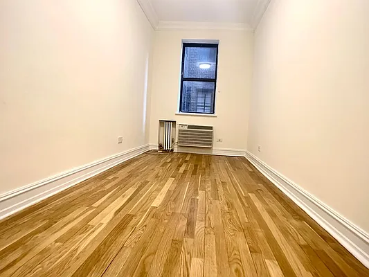 Rented by Corcoran | media 18