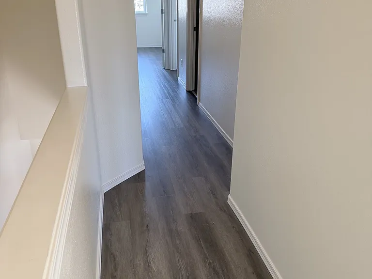 413 NW Viola St — Photo 5