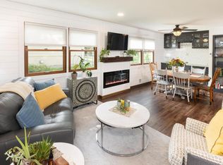 908 15th St SE, Forest Lake, MN 55025