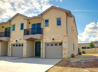 300 Tesla Cir, Round Rock, TX 78681