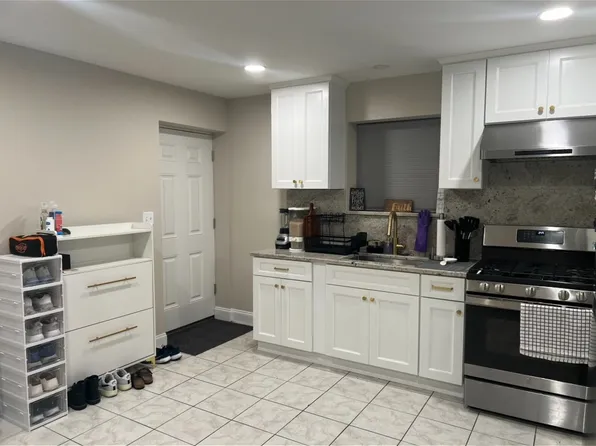 (undisclosed Address), Yonkers, NY 10701