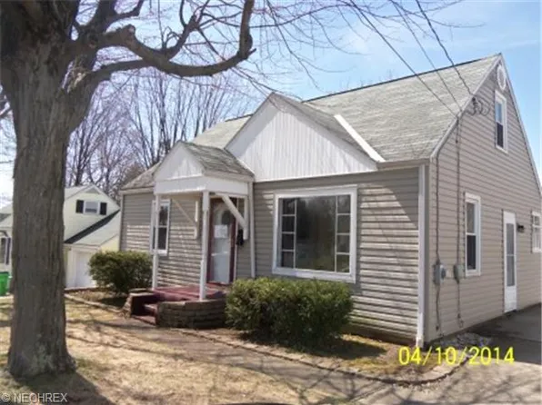 517 25th St SE, Massillon, OH 44646