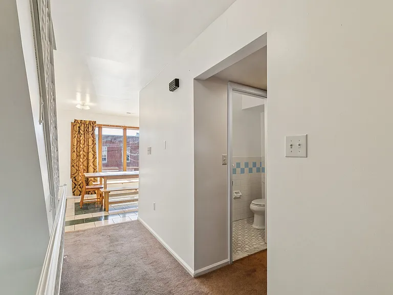 3379 Frederick St — Photo 17