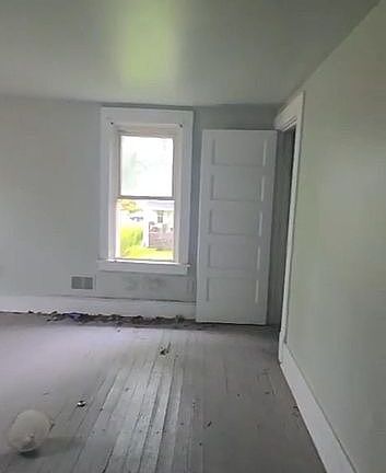 3rd image of 313 Return St