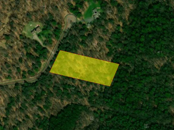 16 Walnut Dr, Frostburg, MD 21532